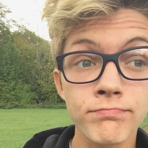 Meet your Posher, Dylan